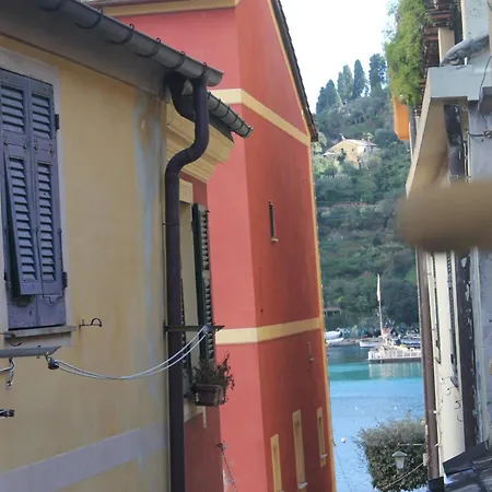 Portofino's Cozy Terrace Daire