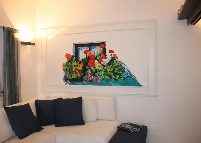 Portofino's Cozy Terrace بورتوفينو